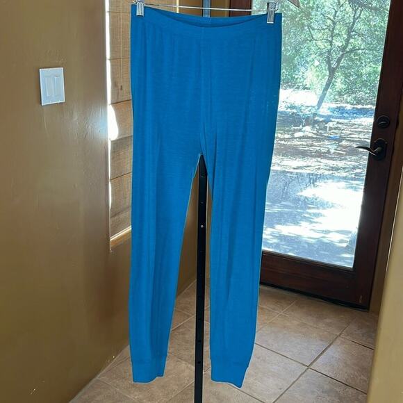 REI Pants - REI Teal Base Layer Leggings Size Small